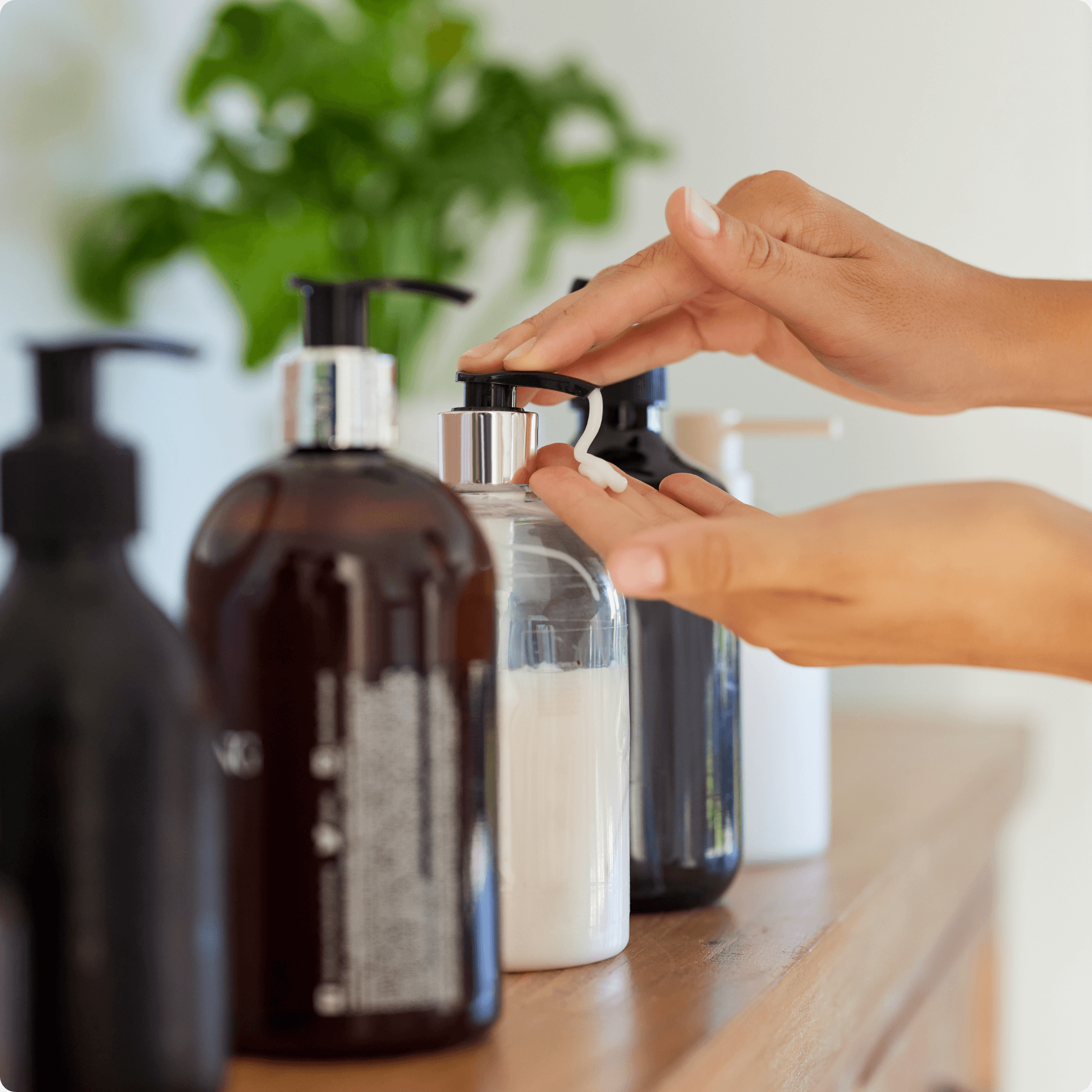 Luxury lotion dispenser packaging